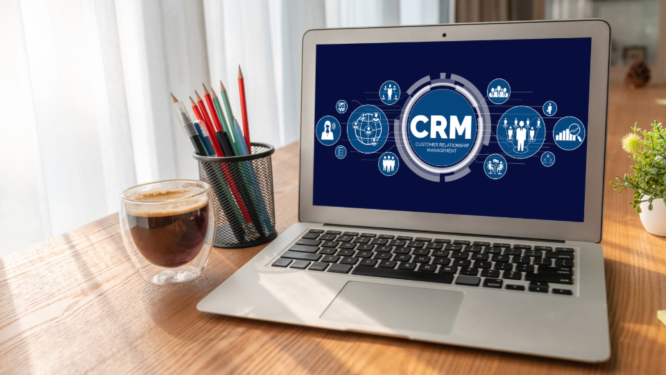 【AI活用×CRM】AI搭載型CRMの機能や導入メリットについて紹介します